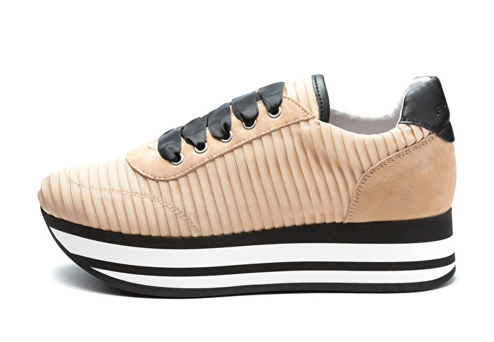 Plissee Sneaker mit Plateau Frau Sneaker